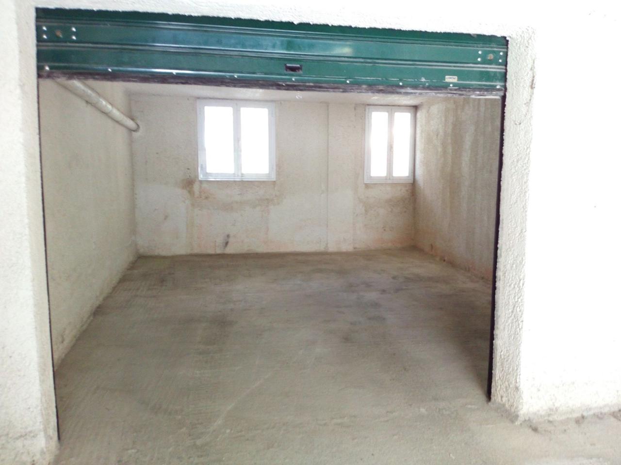 Κλειστός χώρος στάθμευσης / Αποθήκη 35 τ.μ.,Κωτσελα – 26.000€