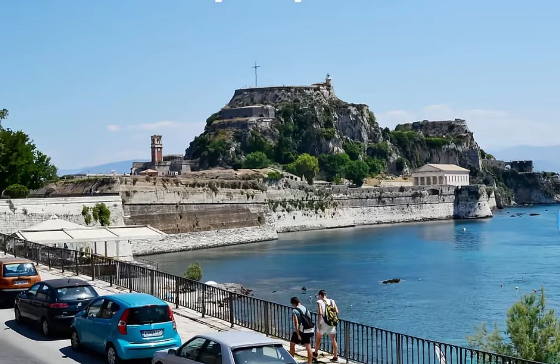 ΜΟΝΑΔΙΚΗ ΕΥΚΑΙΡΙΑ -Διαμέρισμα 160τ.μ., Κέντρο Κέρκυρας
