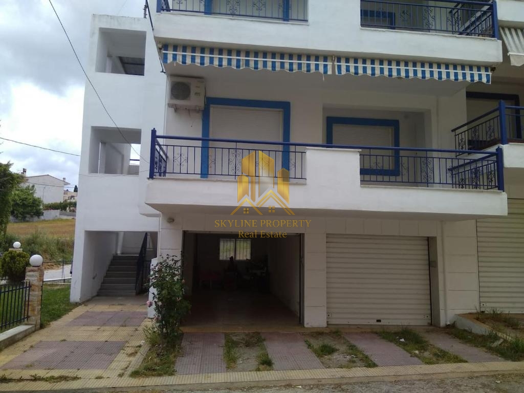 Διαμέρισμα 55 τ.μ. + ισόγειο γκαράζ 27,5 τ.μ. στην Καλάνδρα , Ποσείδι Χαλκιδικής-100.000€